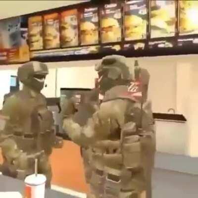 YO NO SPIKO INGLIS WE