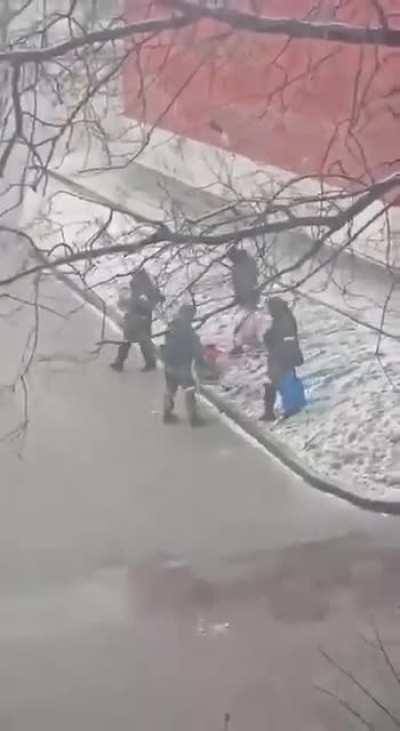 mfw Russian logistics is so fucking bad their own soldiers. Have to buy their own groceries in Ukranian supermarkets in a middle of a battle. so uh when are they sending in the REAL force guys?