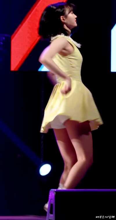 Binnie booty oh my girl