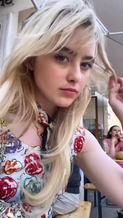 Kathryn Newton 