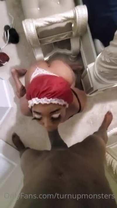 Omg her ass so Phat🍑💦and fucking fine