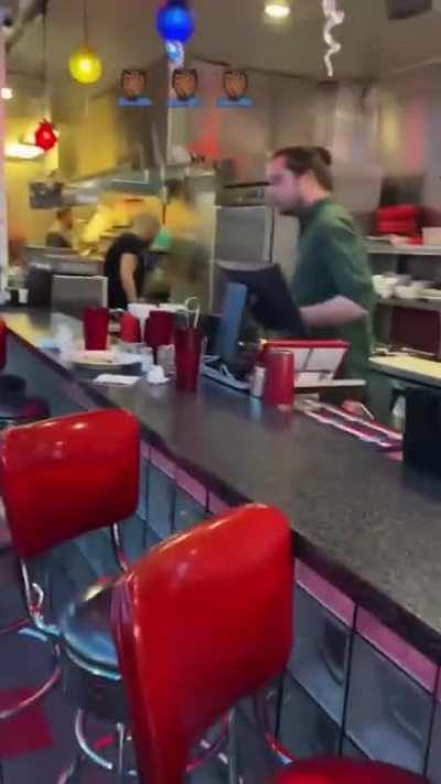 Worker accuses customer of not paying tab, customer proceeds to completely embarrass him