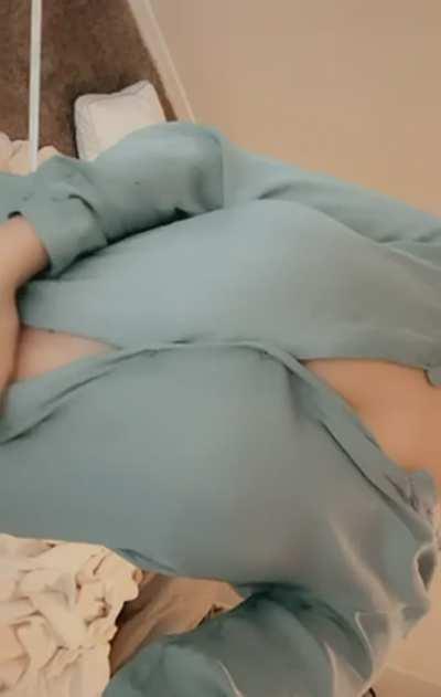 Does this minimizing bra work to help hide my natural DDDs?