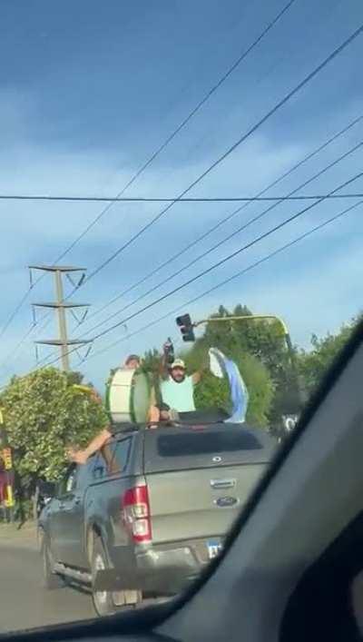 Arrancaron los sacrificios para el partido de Holanda.