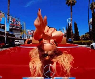 Which actor or actress would you love to see dominate Sydney Sweeney in a graphic sex scene?