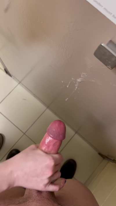 Making him cover the bathroom door with his hot cum 😈
