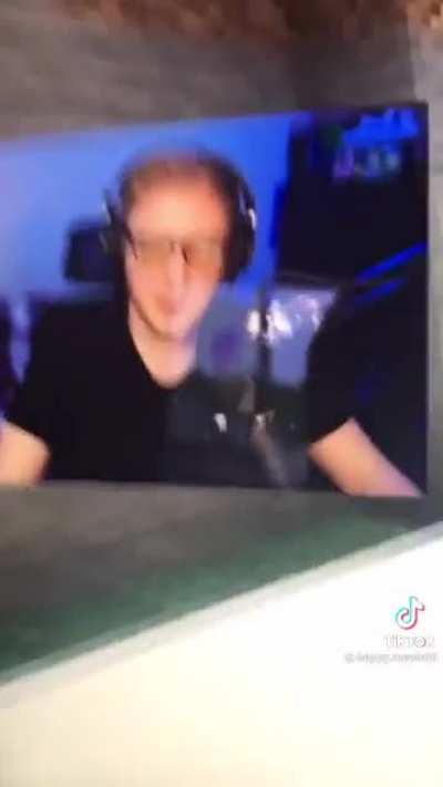 OMG! i had no idea ed sheeran streams