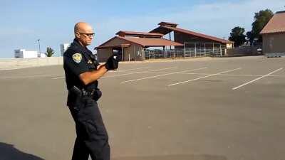 Flashbangs in Valorant be like