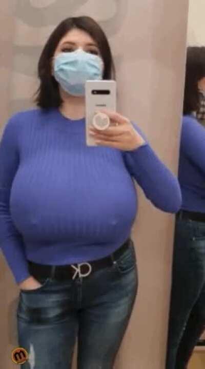 Bursting Stretch Top