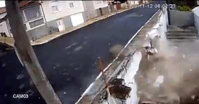 Car runs through the wall in Sao Paulo Brazil