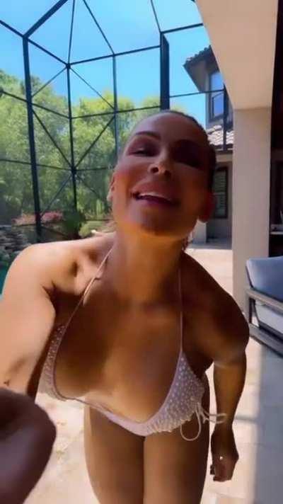 Rate this Bikini of Natties 🤍