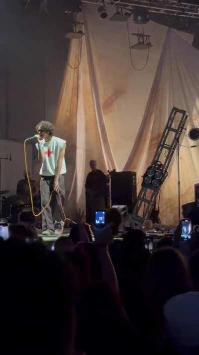 Some clips from the concert tonight 🤙🏼