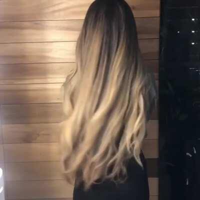 Streamer Valkyrae is so adorable. The things I’d want to do...