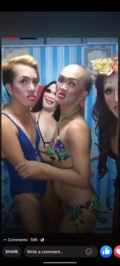 Веселые тайские пенсионерки