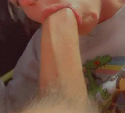 Best Deepthroating MILF on Reddit