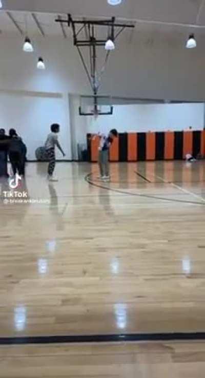 Checks are a respect thing. Don’t be mad when they match yo energy.