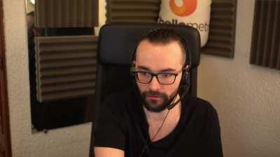 Este es vuestro idolo?