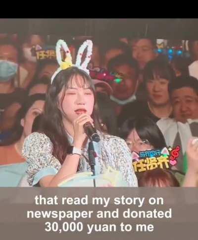 Singer meets girl he saved life of 22 years ago at concert 