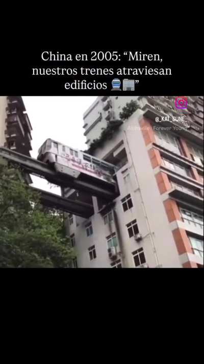 Siempre adelantados.