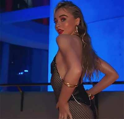 God Sabrina makes me cum so much!