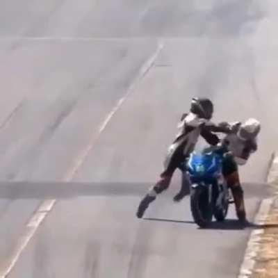 Motorcycle racing: Prison Rules