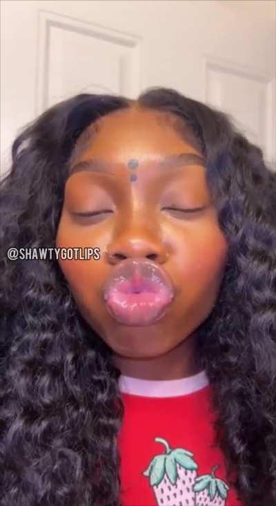 Havin exclusives 🤩 @shawtygotlips on ig 