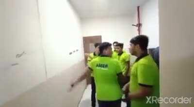 Title allen se gucha