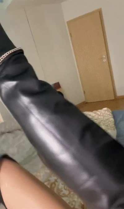 57F Mom, 2 kids, 3cm nipples am i smash or pass