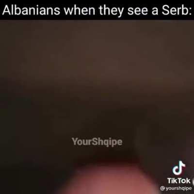 Serbija je Kosovo😳