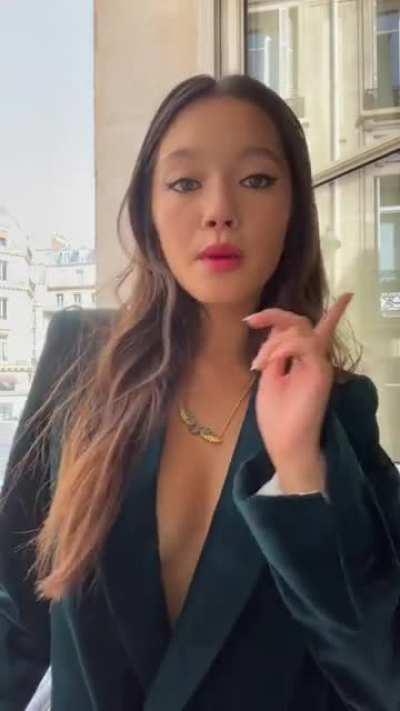 Showing off - Lily Chee