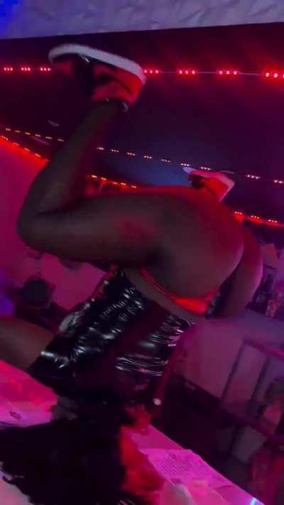 🔥🇯🇲 (@dhq_headtopaneika)