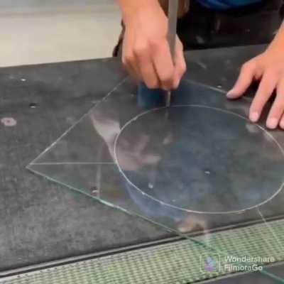 Как правильно отрезать стекло