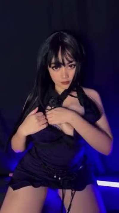 Tifa love to strip for you 🥰