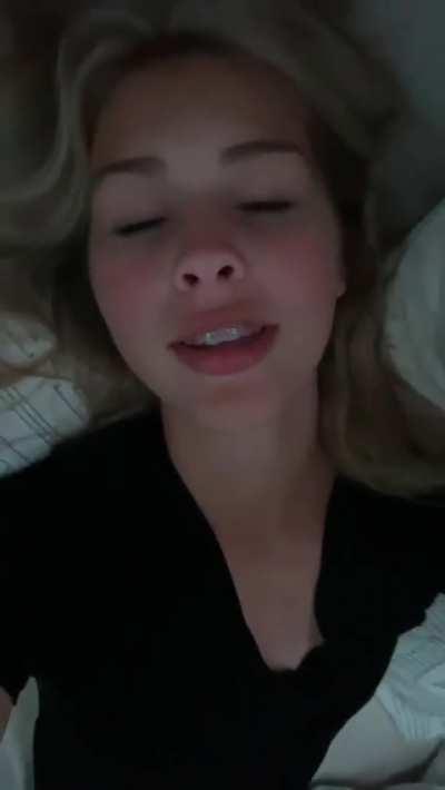 WOAH there riley😯