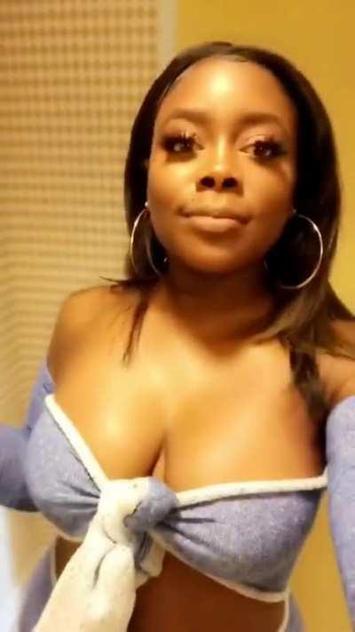 RacquelMills - Video #5012