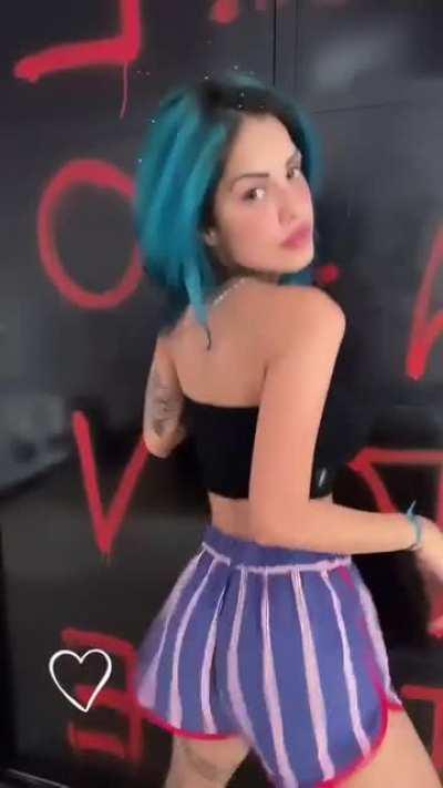 Tati Zaqui maravilhosa