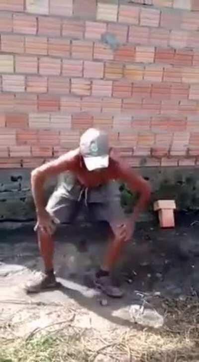 Eu me aquecendo para assistir a Live do Otávio