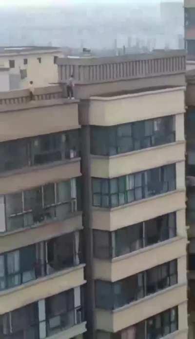 Niños jugando de chill