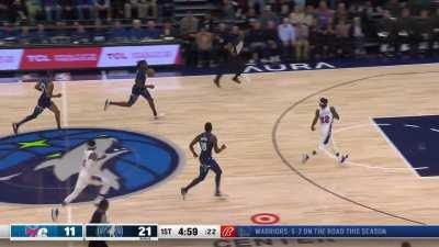 [Highlight] KAT deflection leads to Naz Reid transition dunk. Wolves up big in the 1st over the Sixers