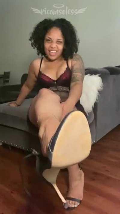 Subs gonna have to be public for vid uploads for now but will make it private occasionally. First couple posters get modship.