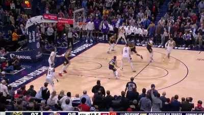 [Highlight] Jokic floater to put the nuggets up 1 and win the game