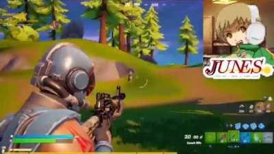 Akechi and Chie fight each other on Fortnight (both streams POV)