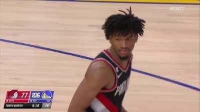 [Highlight] Keon lobs to Sharpe for the monster hammer