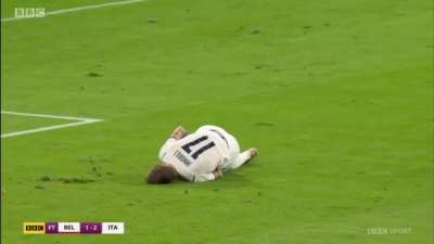 Player instantly recovers after Italy score