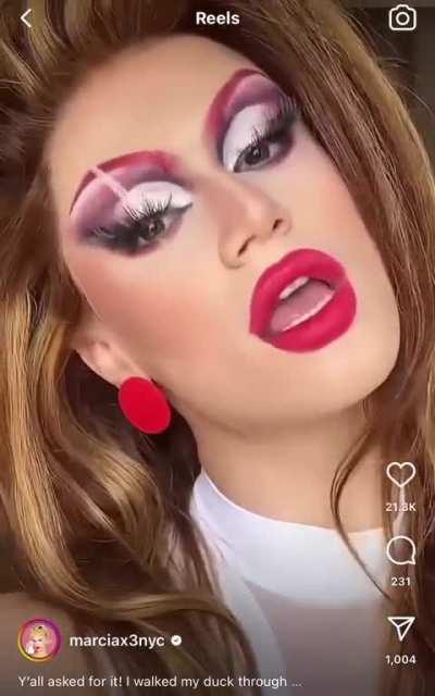 Anetraâs mug on Marcia Marcia Marciaâs faceð¤©