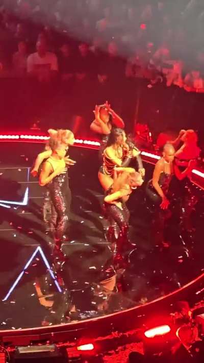 Look at the distance at which it was and without an extra lens 🫢 vivo x200 ultra el rey 👑