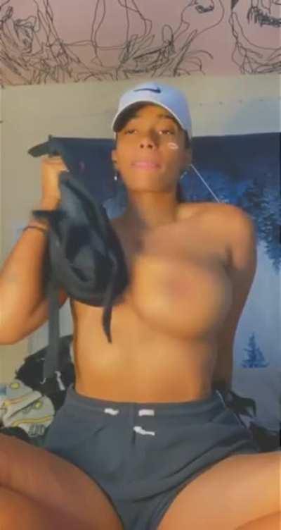 If Alicia Key was stacked