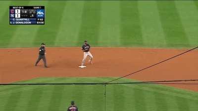 [Highlight] Josh Donaldson thinks he hit a home run and gets thrown out trying to get back to first base.