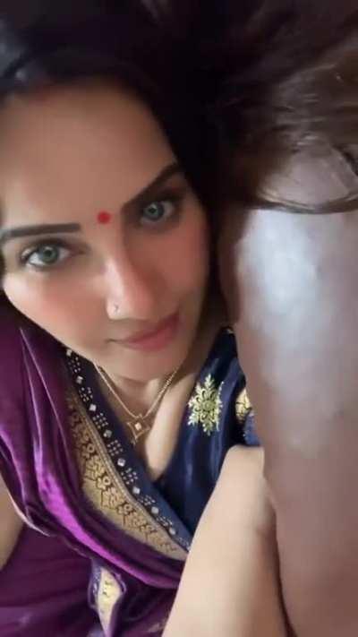 That face can make you horny in minutes & then can make you 💦💦 in seconds