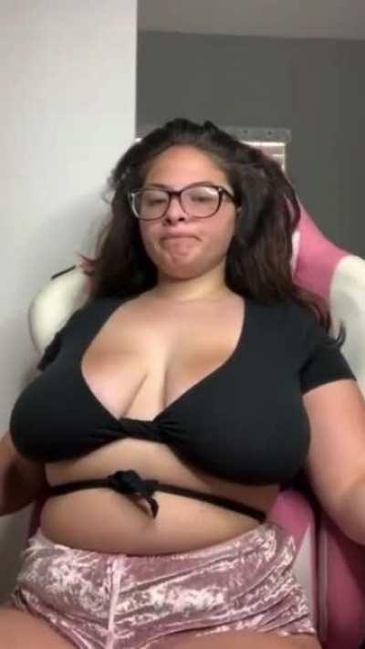 iG Story Twerk 🍑 + iG Live 🍒